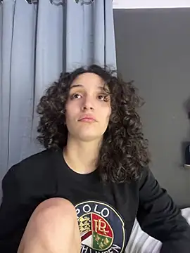 TeensNews18: διαδικτυακό σόου στην κάμερα