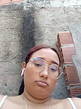 young_dairy01's Live XXX Chat