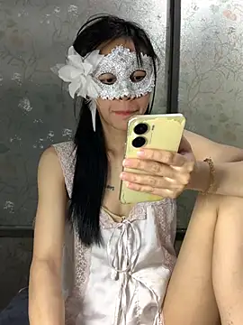 Tiny-122 Obrolan Langsung XXX