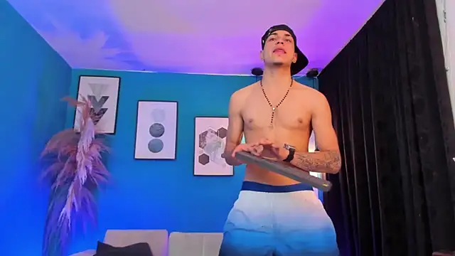 Oficial_KingOfHeavens Webcam Show