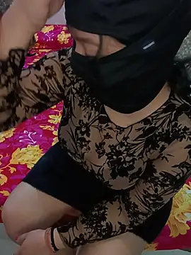 Girlsdaddy69 Adlı Modelin Canlı XXX Sohbeti