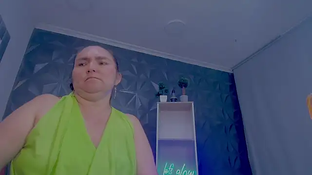 elena_milf1: απευθείας συνομιλία ΧΧΧ