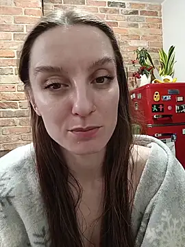 SluttyBanana élő XXX-chatje