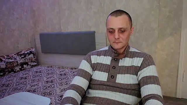 Ethan_G_'s Webcam Show