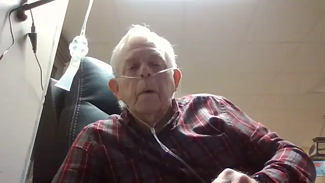 Онлайн чат XXX bootlegmanz