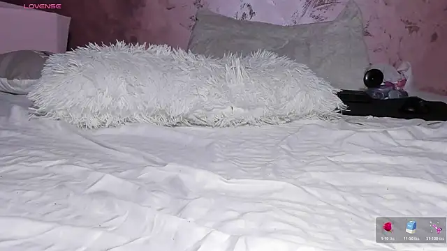 LiaKarter Adlı Modelin Canlı XXX Sohbeti