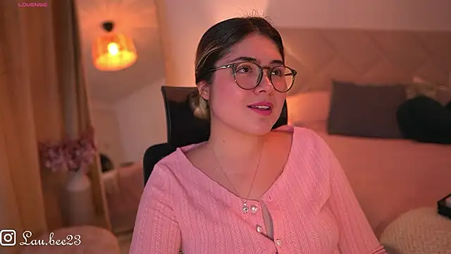 Lau_Bee: απευθείας συνομιλία ΧΧΧ