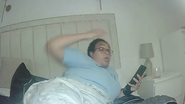 Czat XXX na żywo – vanilla_chocolate23