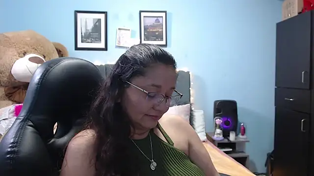 Онлайн чат XXX AngelRouss