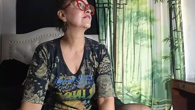 Amadamilf1980 Adlı Modelin Web Kamerası Şovu