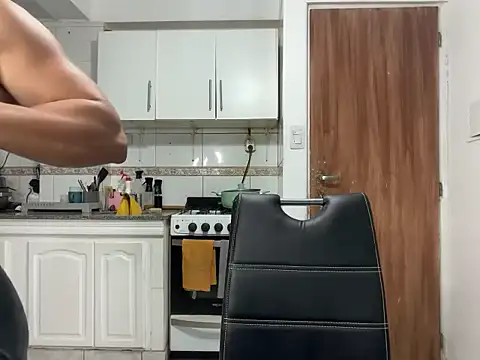 Pokazy przed kamerką – MUSCLEANGEL1