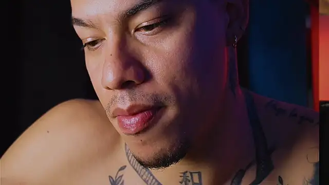 Živý XXX chat AlphaMasterXxx