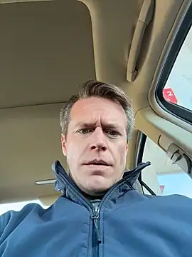 DILFiGuess1 Adlı Modelin Canlı XXX Sohbeti