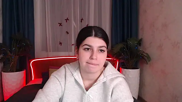 Онлайн чат XXX KisaModel