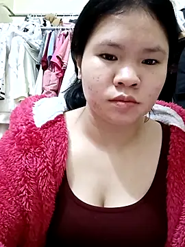 emlysss 即時 XXX 聊天