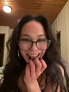 Онлайн чат XXX LunaMeei