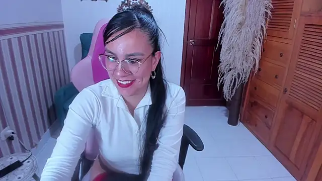 Agata-Moon's Live XXX Chat