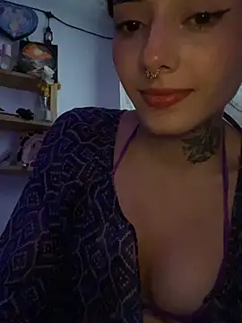 Chat XXX ao vivo de LiliJones_