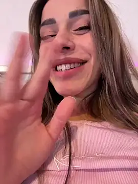 -Alisa's Live XXX Chat