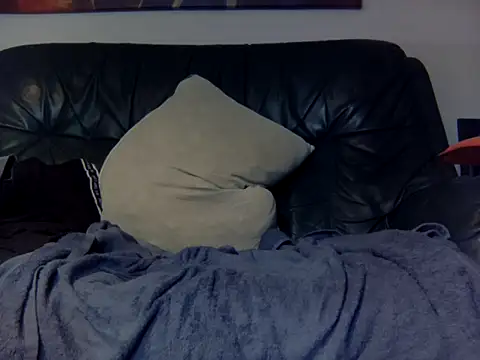 kimbo500 Adlı Modelin Canlı XXX Sohbeti