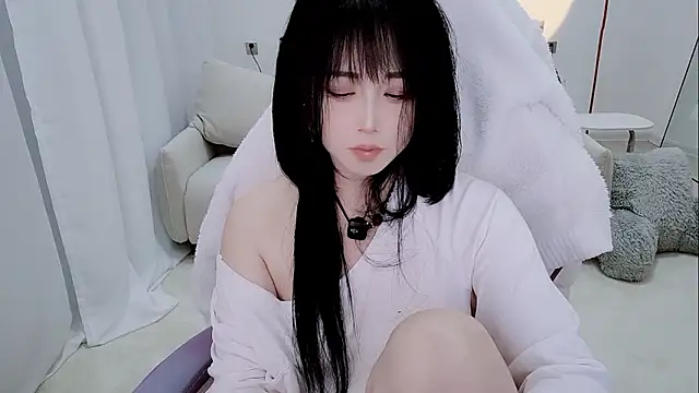 Evangelin-e 即時 XXX 聊天