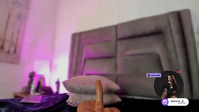 Chat +18 de DannaJhonson1 ao vivo