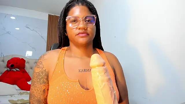 ZahraRose 在線直播表演