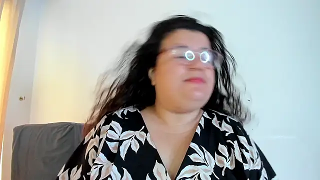 Chatroom XXX en direct de mystery_psique