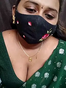 Tanuja-Sexy Adlı Modelin Web Kamerası Şovu