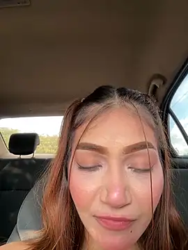 la_machhi 即時 XXX 聊天