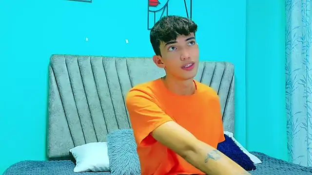 Maikol_Ortiz Chat XXX in diretta