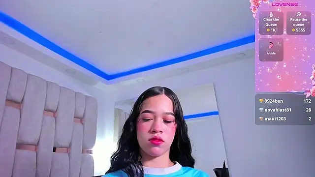 Chat XXX en directo de georgina_kloss