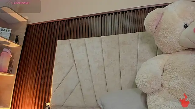 AMARA_BRUNET 即時 XXX 聊天