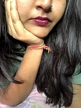 drakezone: διαδικτυακό σόου στην κάμερα