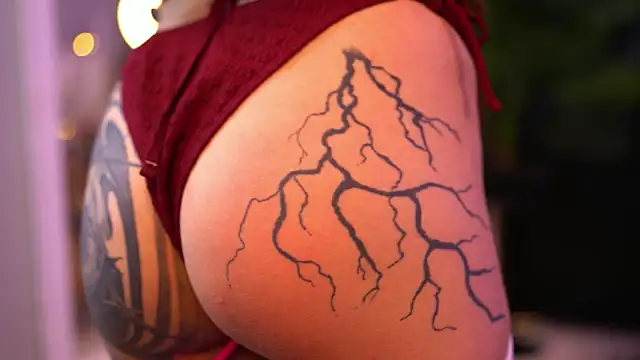 Chat +18 de AkaliLuna ao vivo