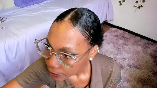 Chatroom XXX en direct de violeta_milleer