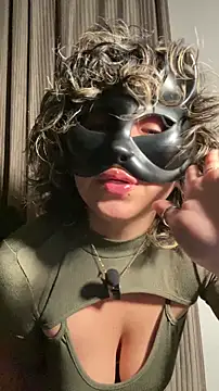 nenalayla 即時 XXX 聊天