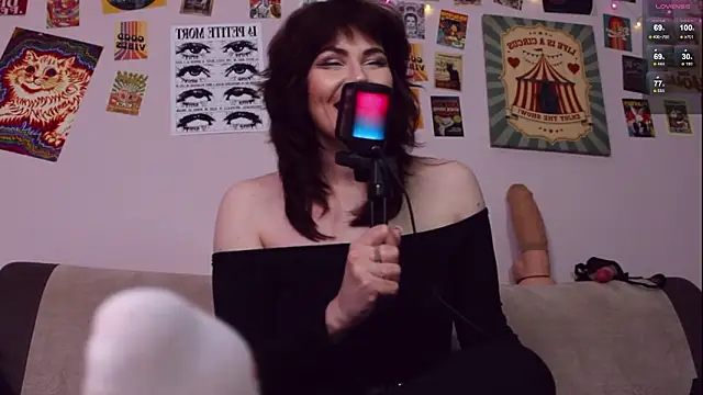 Chat +18 de Luna_Blake ao vivo