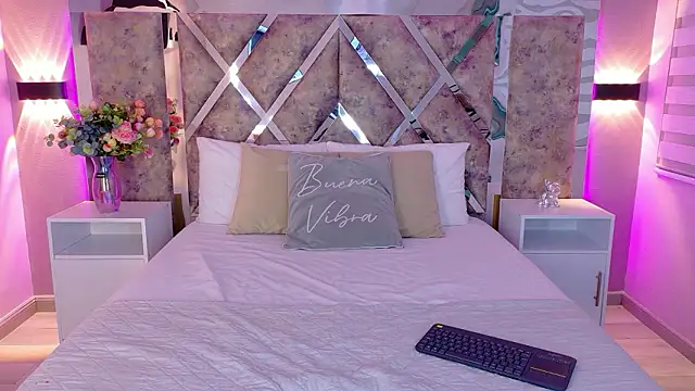 LolaGray__ 即時 XXX 聊天