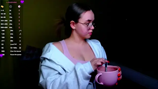 Lilysweet13 élő XXX-chatje