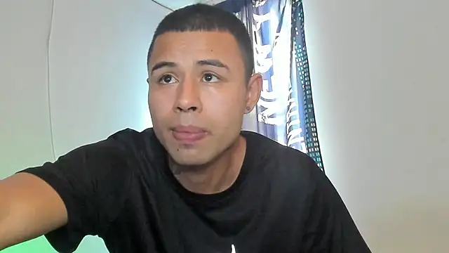 _Logan_Colton_ Live XXX Chat