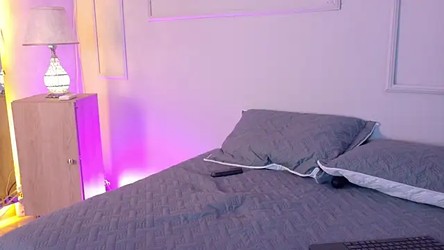 ElectraScot Adlı Modelin Canlı XXX Sohbeti