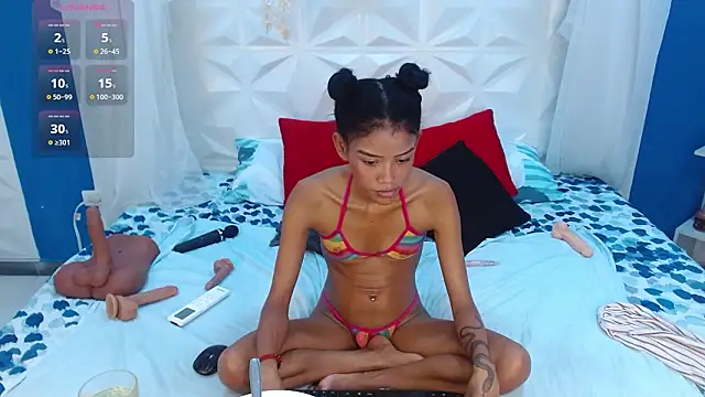 adisson_petite1: απευθείας συνομιλία ΧΧΧ