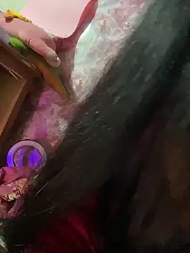 Nul-chal Adlı Modelin Canlı XXX Sohbeti