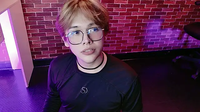 benji_vampire Webcam show