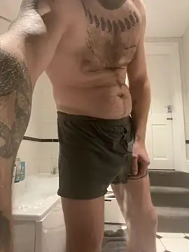 bigguy101 Live XXX Chat