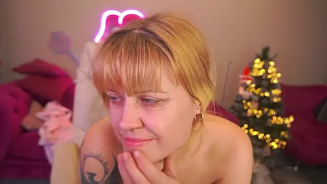 BellaLaPetit Chat XXX in diretta