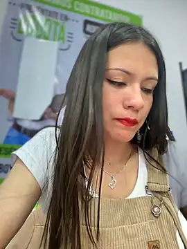 CHARLOTTE__05 élő XXX-chatje