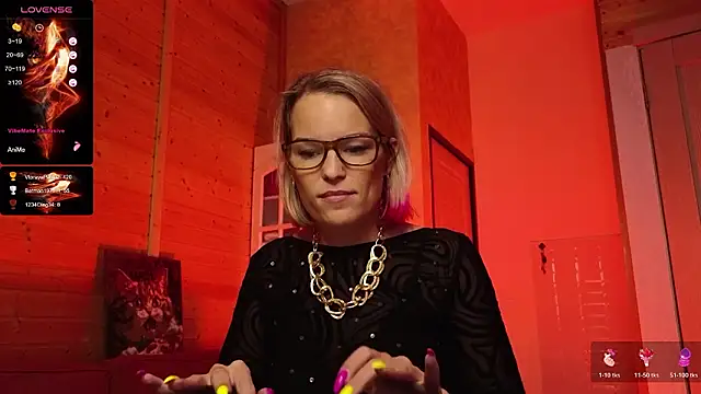 Lady_Shine Pertunjukan Webcam