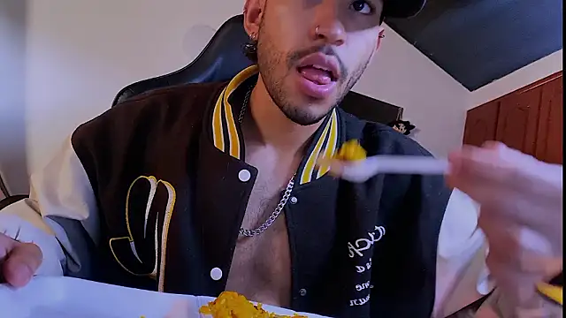 Онлайн чат XXX 3v1l